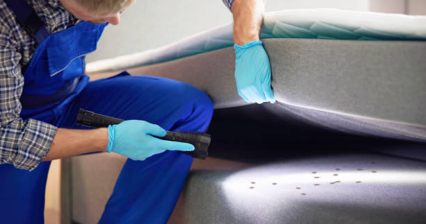 Best Commercial Pest Control Services  in Edwardsburg, MI